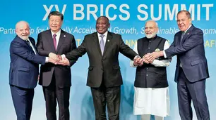 Argentina y el BRICS: salir sin haber ingresado