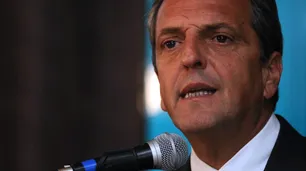 González: "Massa no puede seguir como candidato independiente, su lugar está dentro de la unidad del frente opositor"
