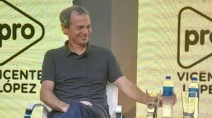 Lucas Llach: "Hay que ver si se pierden puestos de trabajo con la apertura de importaciones"