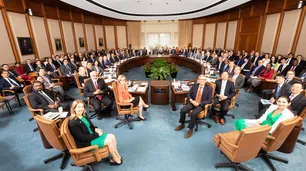 El FMI se reúne pero demora la señal política que espera el Gobierno
