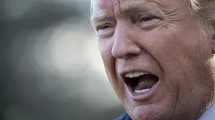Trump agradece a Arabia Saudita por caída del petróleo