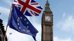 Los británicos se arrepienten del Brexit y los políticos lo defienden