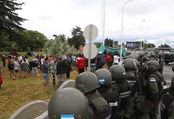 Tensión en la Ricchieri: incidentes entre manifestantes y la Gendamería