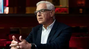 Para la consultora de Eduardo Costantini, un canje de deuda "luce inevitable" en el actual contexto
