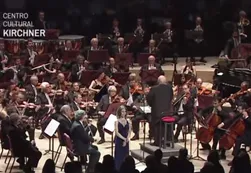La emocionante versión del himno nacional por Elena Roger