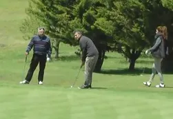 Macri descansa en Tandil, planea bajar el perfil y espera que Scioli “choque solo”