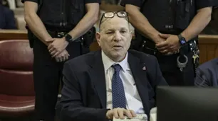 Comenzaron los alegatos en el juicio por violación contra el exproductor de cine Harvey Weinstein