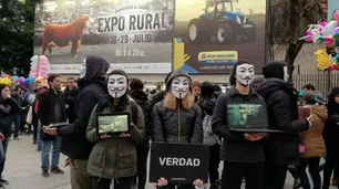 Activistas veganos volverán a La Rural el fin de semana para seguir con las protestas