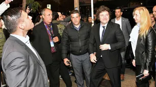 Milei generó aplausos y algunas protestas en su escapada a Mar del Plata a ver a Fátima Florez