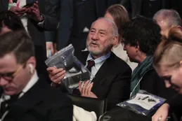 Joseph Stiglitz elogió a Guzmán y dijo que las diferencias del FDT le hicieron imposible el trabajo