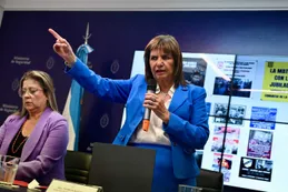 Patricia Bullrich intenta postergar la sangría de diputados del PRO hacia LLA para evitar que se rompa el bloque