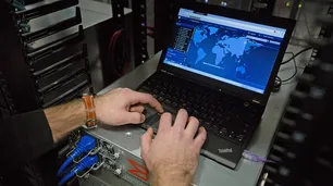 Fui víctima de un delito informático, ¿cómo debo proceder?