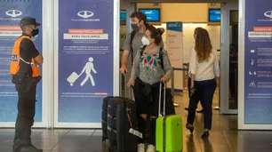 Variante delta: el Gobierno busca postergar al máximo posible la circulación de esta cepa en el país