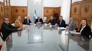 Adiós Consejo de Mayo: el miércoles última reunión y Adorni promete "seguimientos ministeriales"
