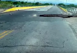 Video: así se desmoronó un puente en Catamarca