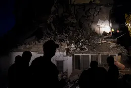 "El fin del mundo sucedió": las fotos del destructivo y letal terremoto de Albania