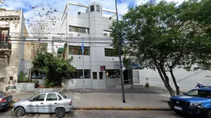 Nueva fuga de presos porteña: seis hombres maniataron al jefe de la alcaidía de Caballito y escaparon en un taxi