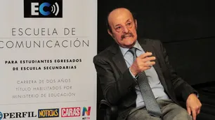 Julio Bárbaro: "Clarín y La Nación lograron imponer que Bergoglio es amigo Cristina"
