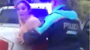 Mar del Plata | Un policía golpeó y desnudó a una chica a la salida de un boliche