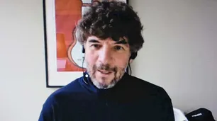 Julio Navarro: "La curiosidad es un tipo de rebeldía"
