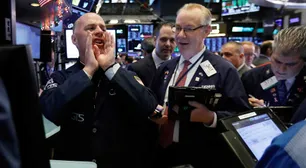 Acciones repuntan en Wall Street por aumento de empleos y ataque de Trump a Fed