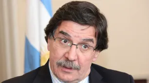 Alberto Sileoni: "A 20 días de terminar las clases, hay una situación muy delicada"