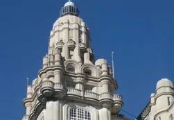El emblemático Palacio Barolo cumple 96 años