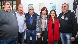 Cristina reapareció en público con Moyano y evitó hablar de la causa