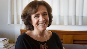 Ana María Shua y el viejo arte de decir todo lo que necesita en sólo diecisiete sílabas