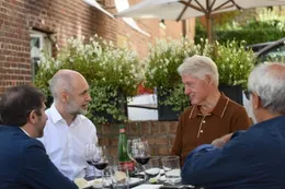 De viaje por Nueva York, Rodríguez Larreta se encontró con Bill Clinton