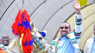 El día en que el Premio Nobel de la Paz enloqueció con los tostados del Tortoni