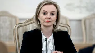 Reino Unido: renunció Liz Truss, la primera ministra que ejerció 44 días en su cargo