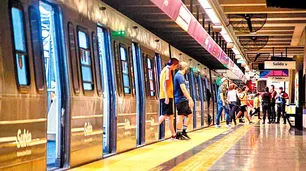 Paro sorpresivo de Metrodelegados en la Línea C del subte: filas y demoras en la estación de Constitución