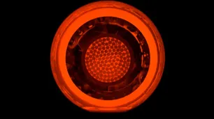 La NASA prueba un potente motor de propulsión basado en plasma para futuros viajes a Marte