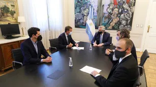 Pese a la reunión con Suárez, sigue el enojo en Casa Rosada: "El Gobierno no mandó a Fase 1 a nadie"