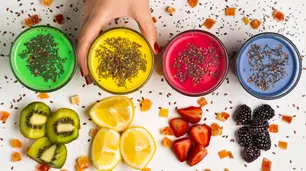 7 licuados económicos y detox con frutas de estación