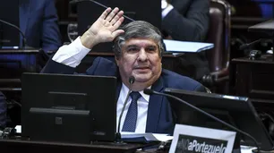 Para el senador José Mayans, el tratamiento del aborto es "absolutamente inoportuno"