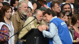 Los discursos de los sindicalistas en la marcha: "O se cae este modelo económico o estos tipos dejan el Gobierno"