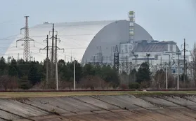 Los soldados ucranianos "sacrifican sus vidas" para evitar un segundo Chernobyl, afirmó Zelenski