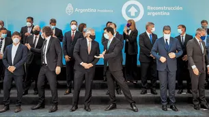 Los argumentos de los gobernadores para pedir suspender las PASO 2021