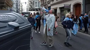 Quiénes están detrás de los escraches a funcionarios políticos