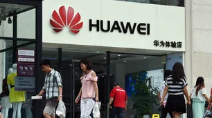 China convoca al embajador de Estados Unidos por el caso Huawei