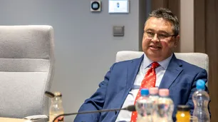 Por qué Paraguay es un "país históricamente conservador": la mirada de uno de sus diplomáticos más importantes