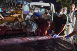 EEUU seguirá con las evacuaciones pese a los ataques al aeropuerto de Kabul