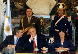 Cuando los K salieron a defender a Felisa Miceli por la bolsa de dinero
