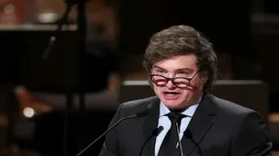Más deuda con el FMI: “Otra vez sopa”; como nuestro libro, Javi
