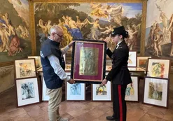 Clausuran muestra con obras falsas de Salvador Dalí