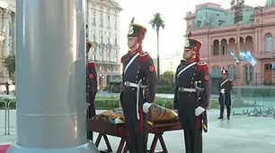 25 de Mayo libertario: Milei desayuna en la Rosada, Tedeum en la Catedral y Cabildo en Córdoba