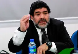 Diego Maradona: "Espero que Claudia me devuelva mi dinero"
