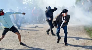 Barrios de Pie contra Kicillof: "Justifica un desalojo con topadoras, gases y balas"